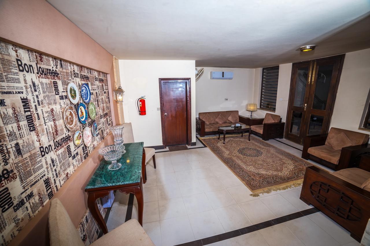 Shelton Accommodator Peshawar Exterior foto